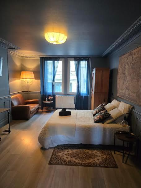Appartement Chic & Baroque 5 Min Centre Ville Et Bord De Vienne Limoges Bagian luar foto